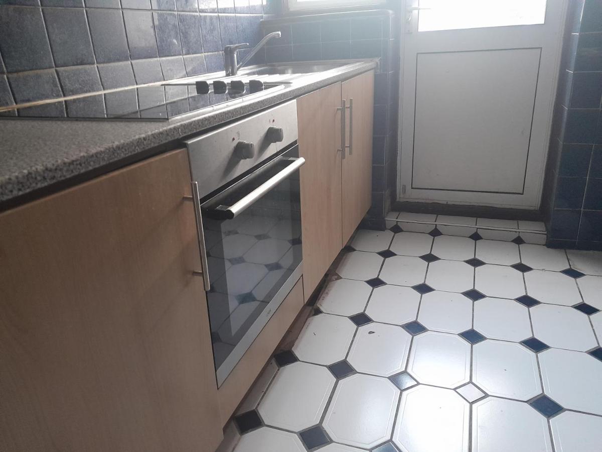 Lovely 1-Bed Studio In London Lejlighed Eksteriør billede
