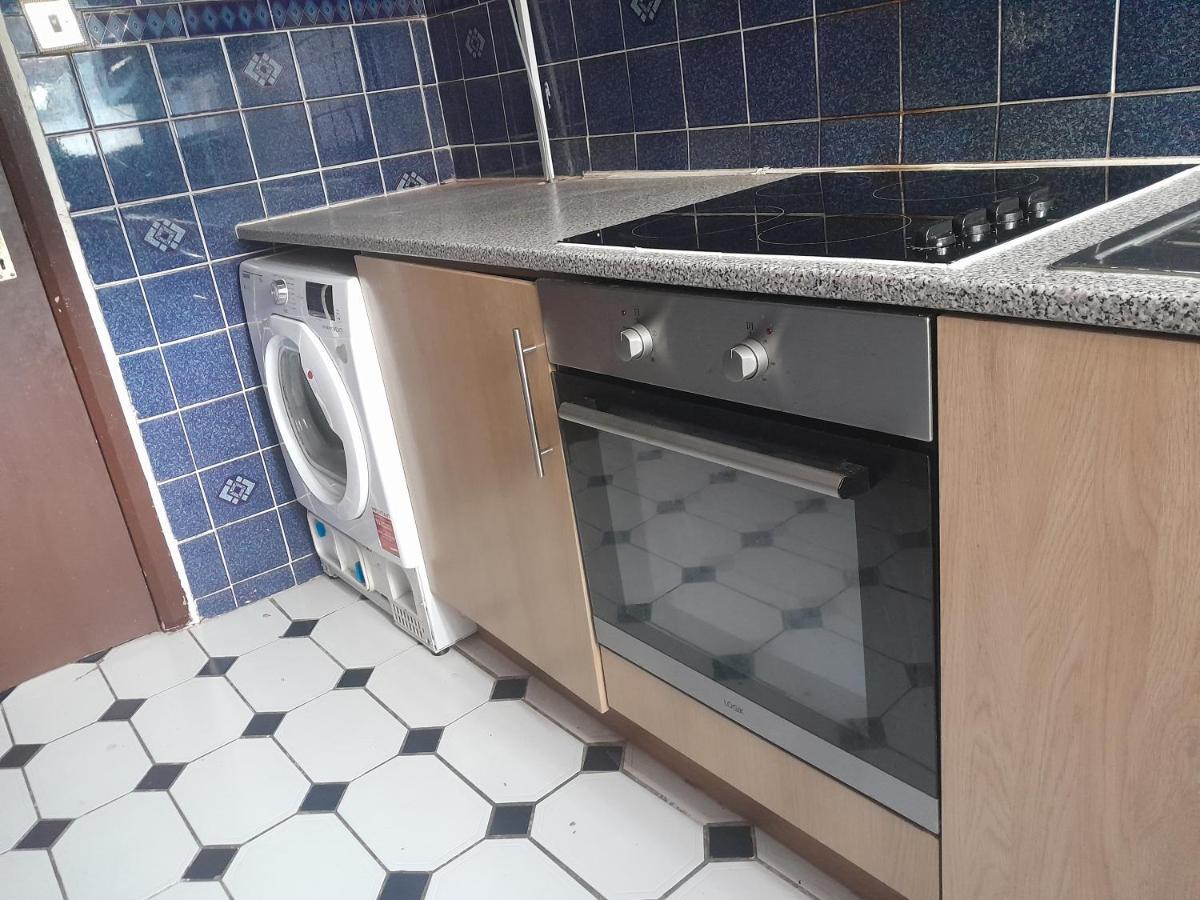 Lovely 1-Bed Studio In London Lejlighed Eksteriør billede